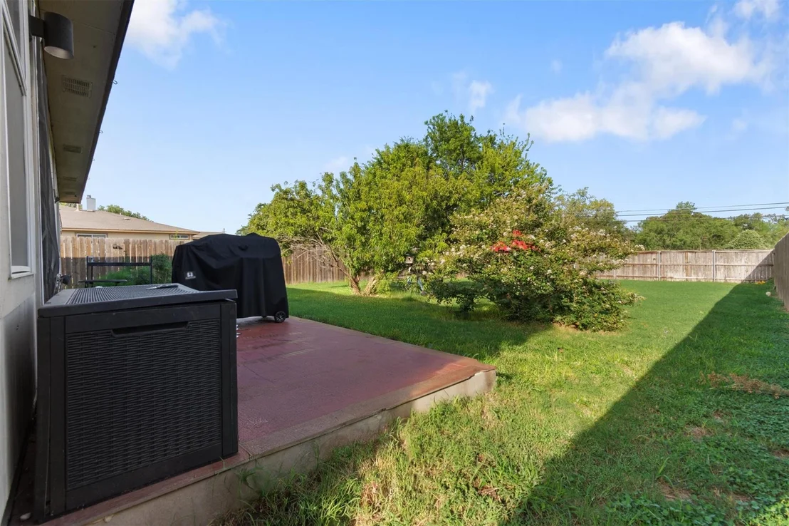 Photo of 4101 Louise Lee DR