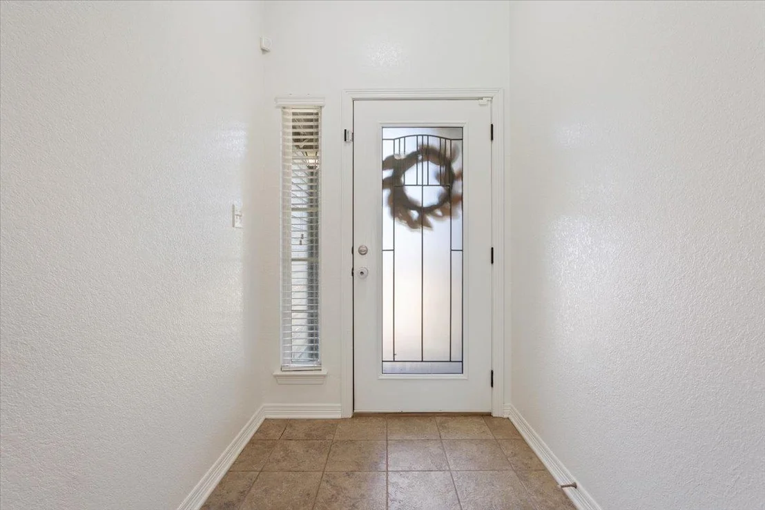 Photo of 5128 Duke DR