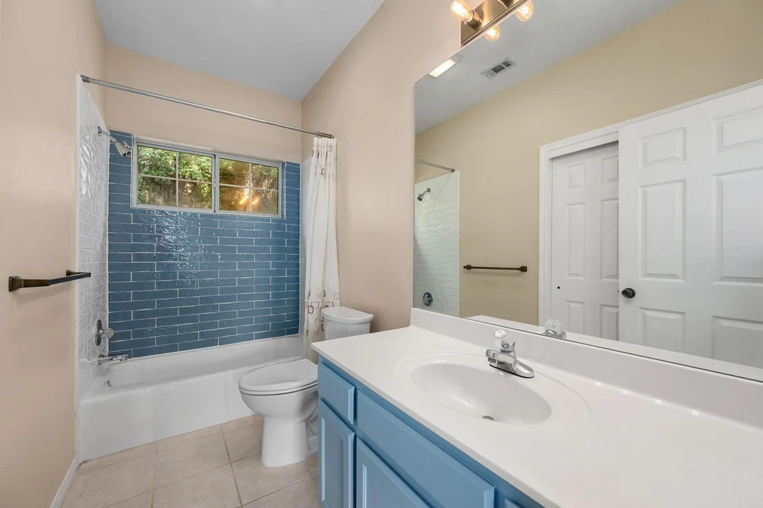 Photo of 2303 Big Horn DR