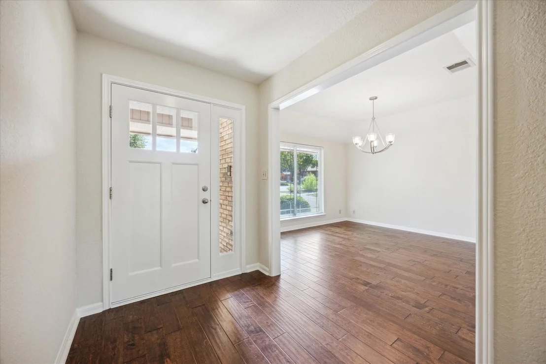 Photo of 1318 Lost Creek BLVD