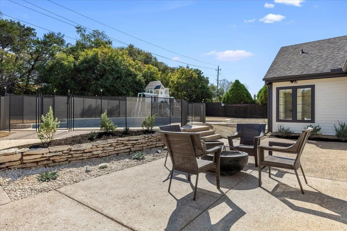 Photo of 10301 Pickfair DR