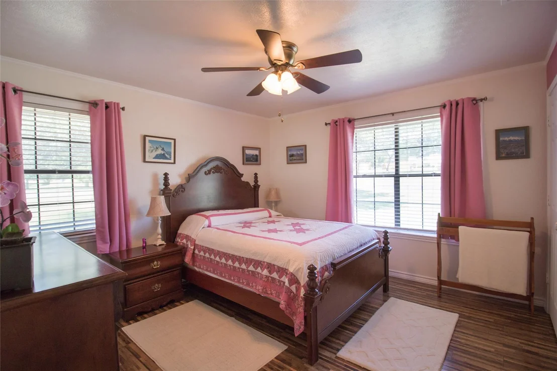 Photo of 221 County Road 4748
