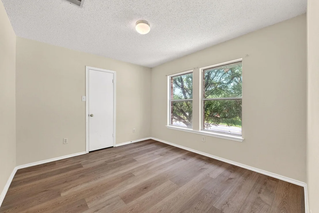 Photo of 3101 Settlement DR