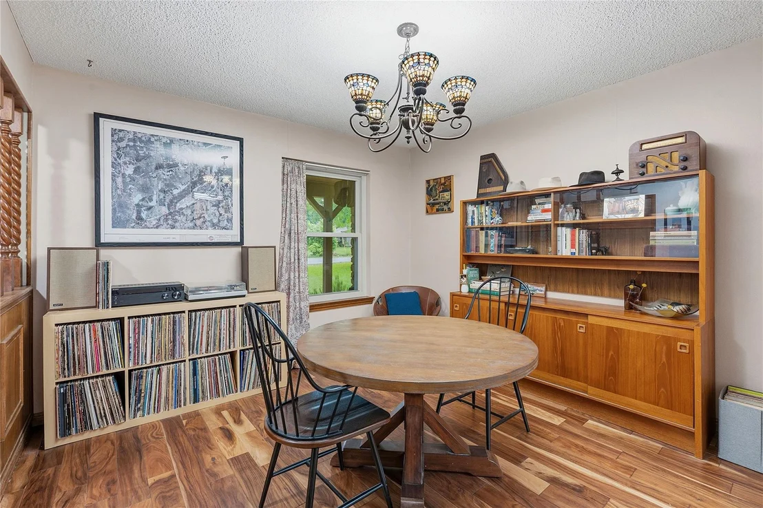 Photo of 203 Leisurewoods DR