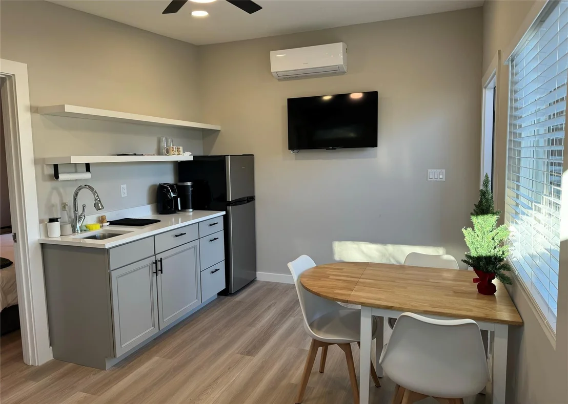Photo of 3106 Leaf CIR