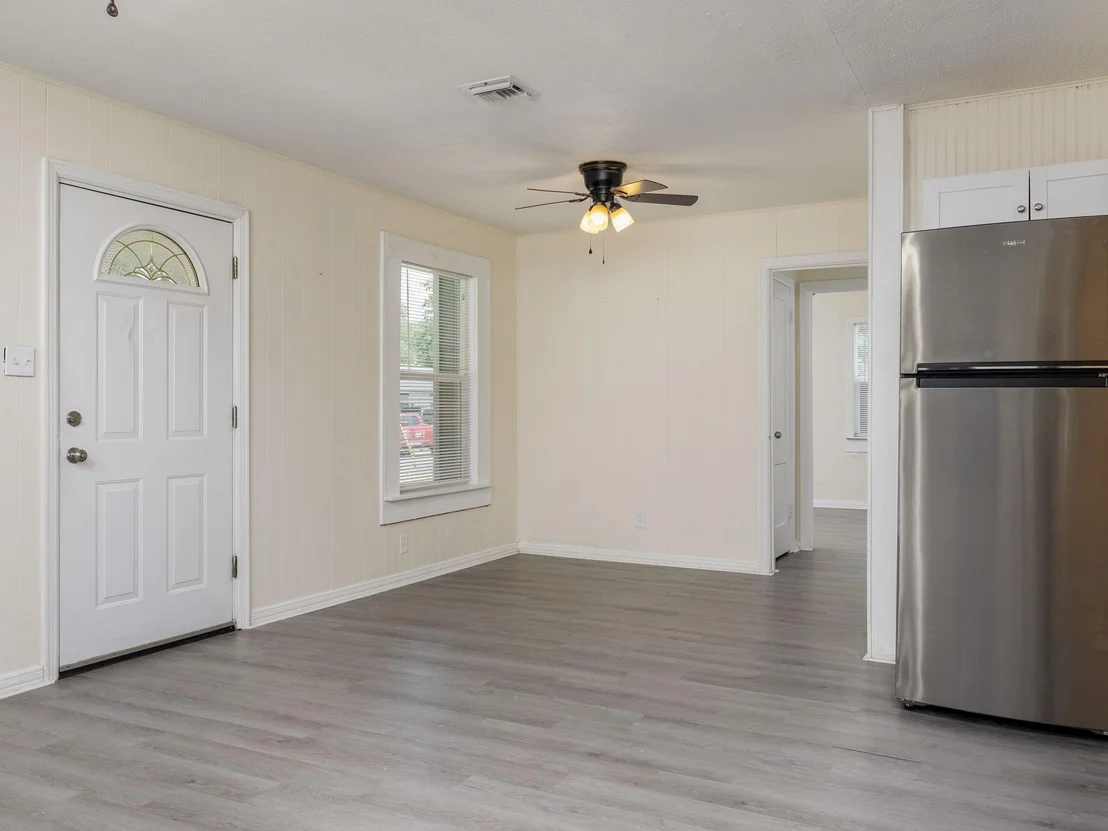 Photo of 113 Circle DR