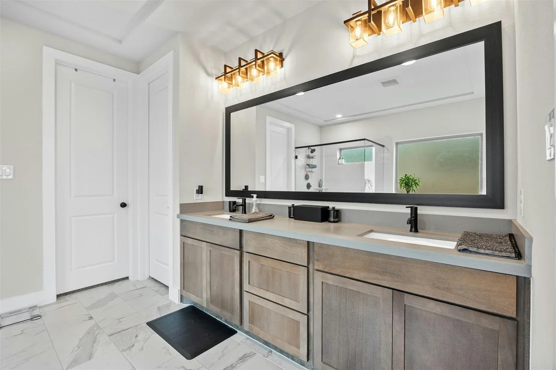 Photo of 417 Langhorne BND