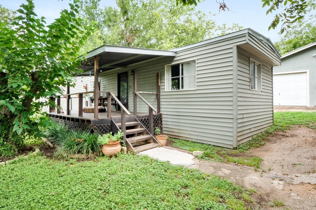 Photo of 213 Taylor DR