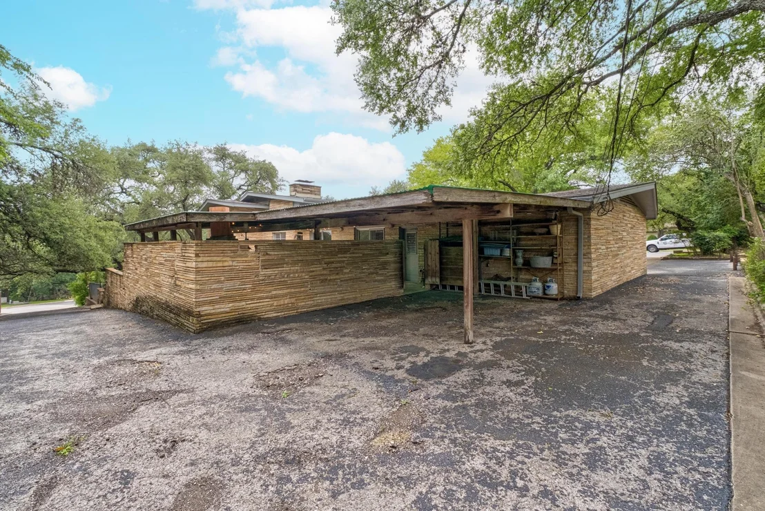 Photo of 2805 Hatley DR