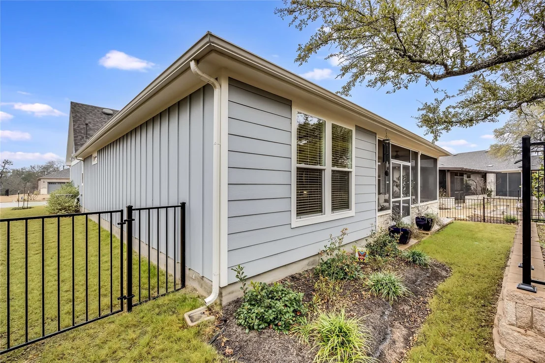 Photo of 331 Kitty Hawk RD
