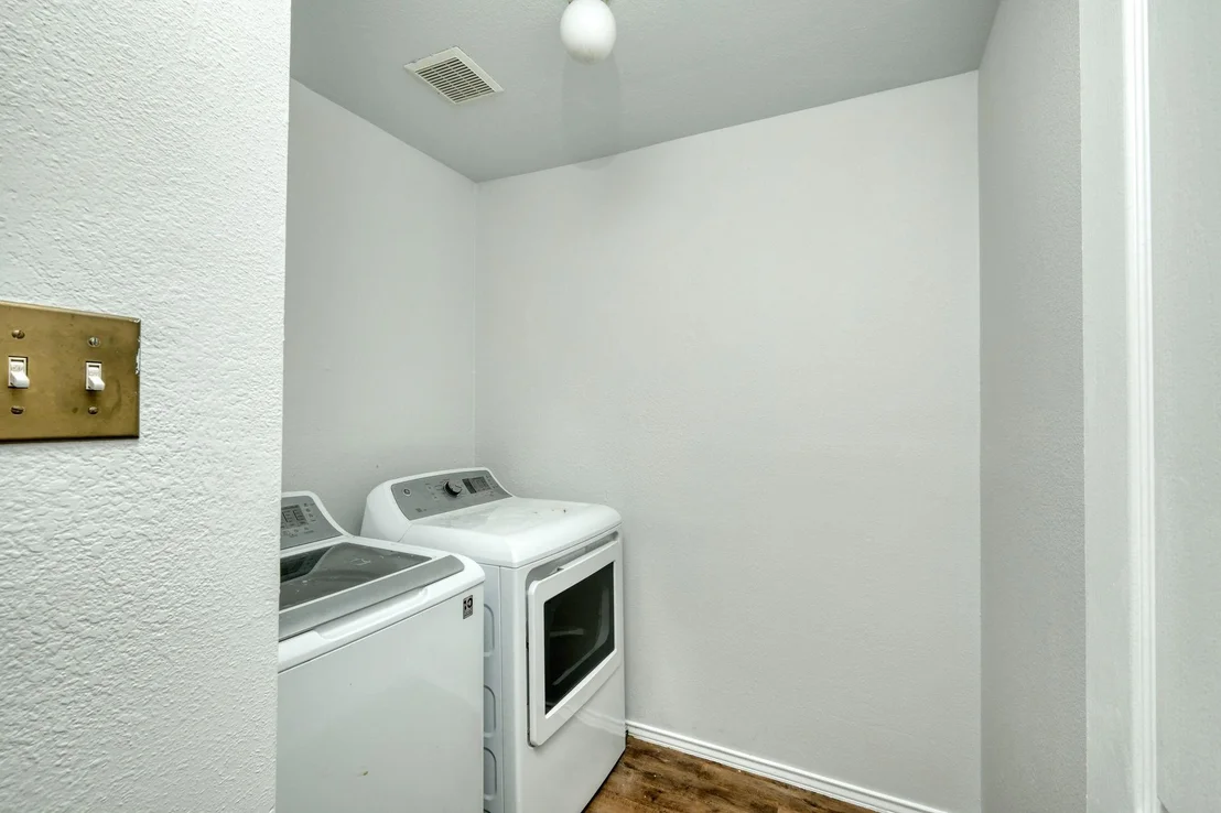 Photo of 303 Reinhardt BLVD