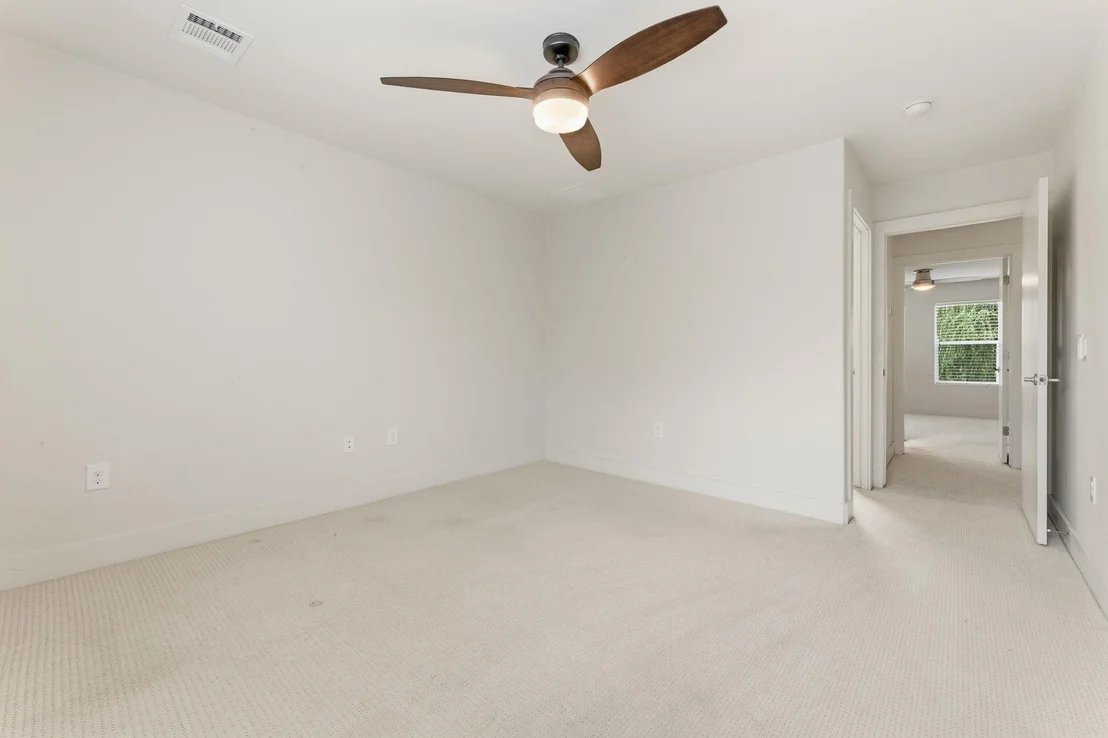 Photo of Unit 708 at 1101 Grove BLVD