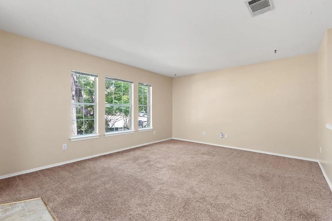 Photo of 11304 Pickard LN