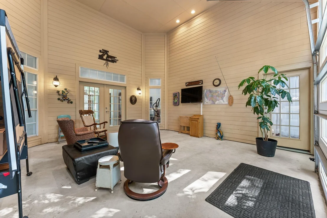 Photo of 2700 Pearce RD