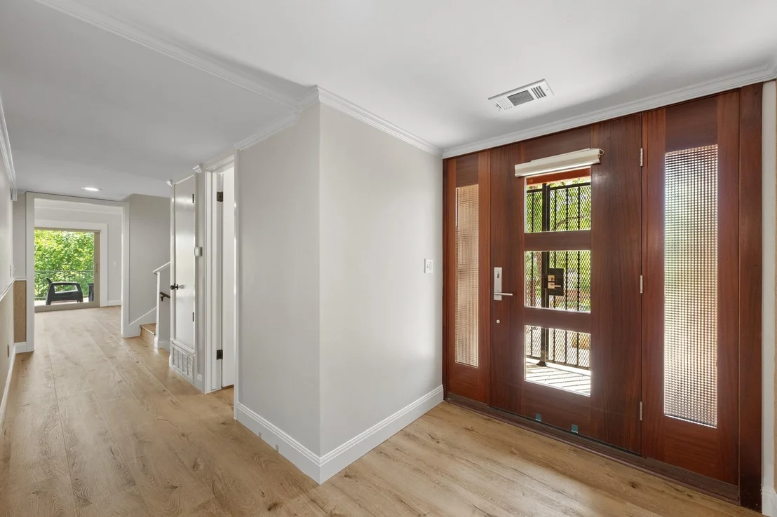 Photo of 5104 Beverly Hills DR
