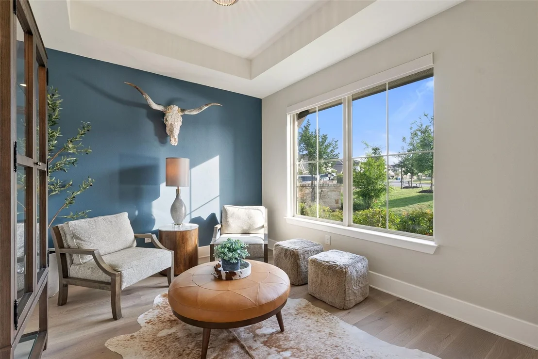 Photo of 721 Rawson BND