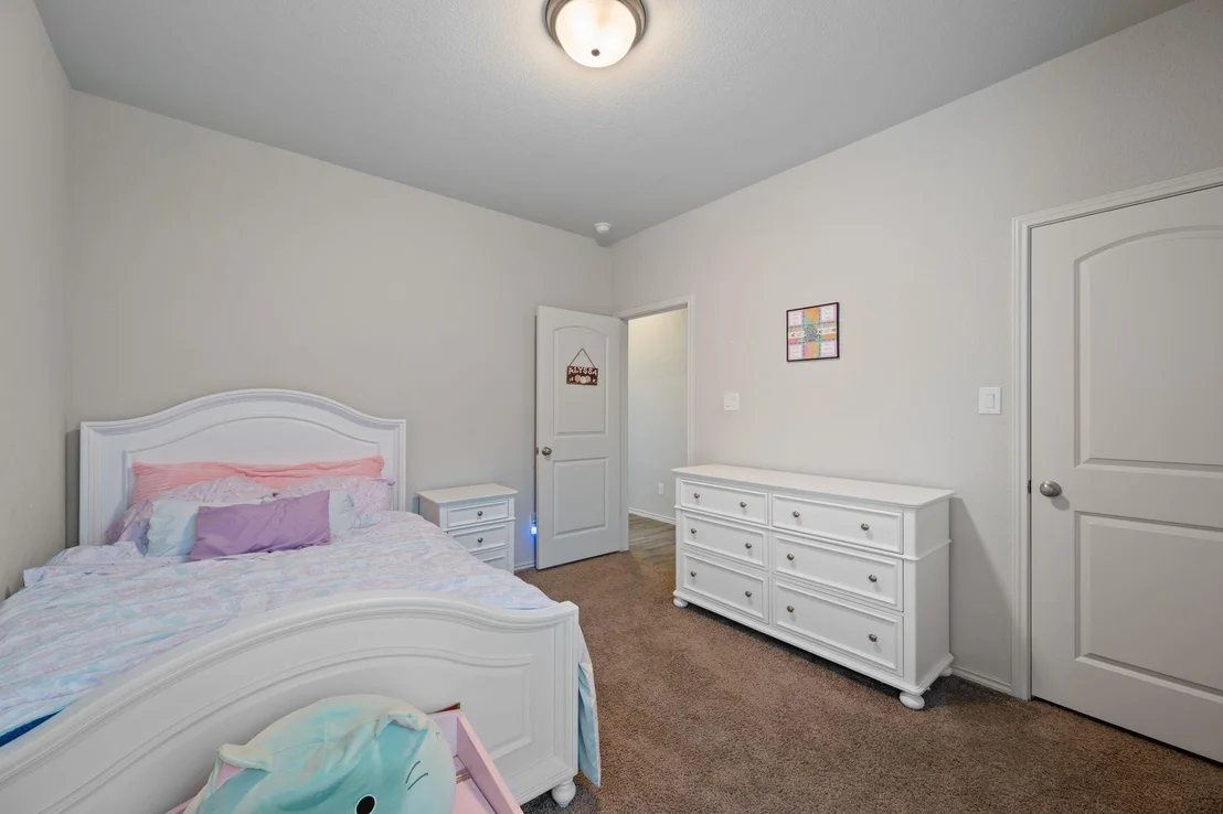 Photo of 204 Lacey Oak LOOP