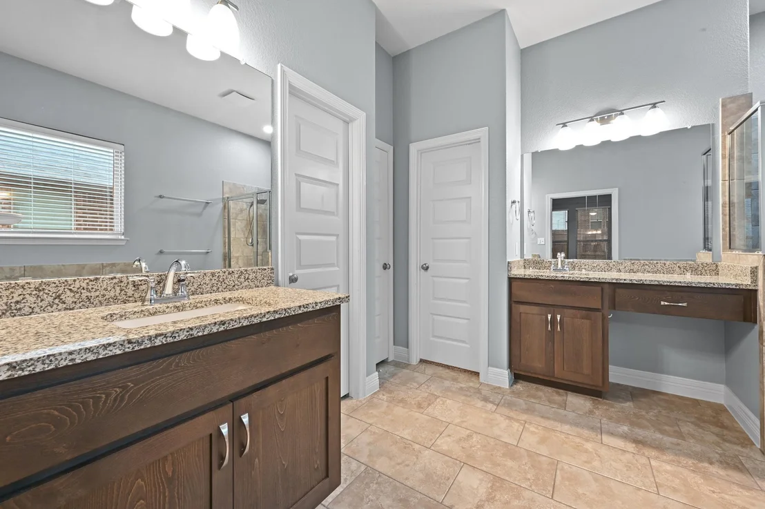 Photo of 154 Ashleaf DR