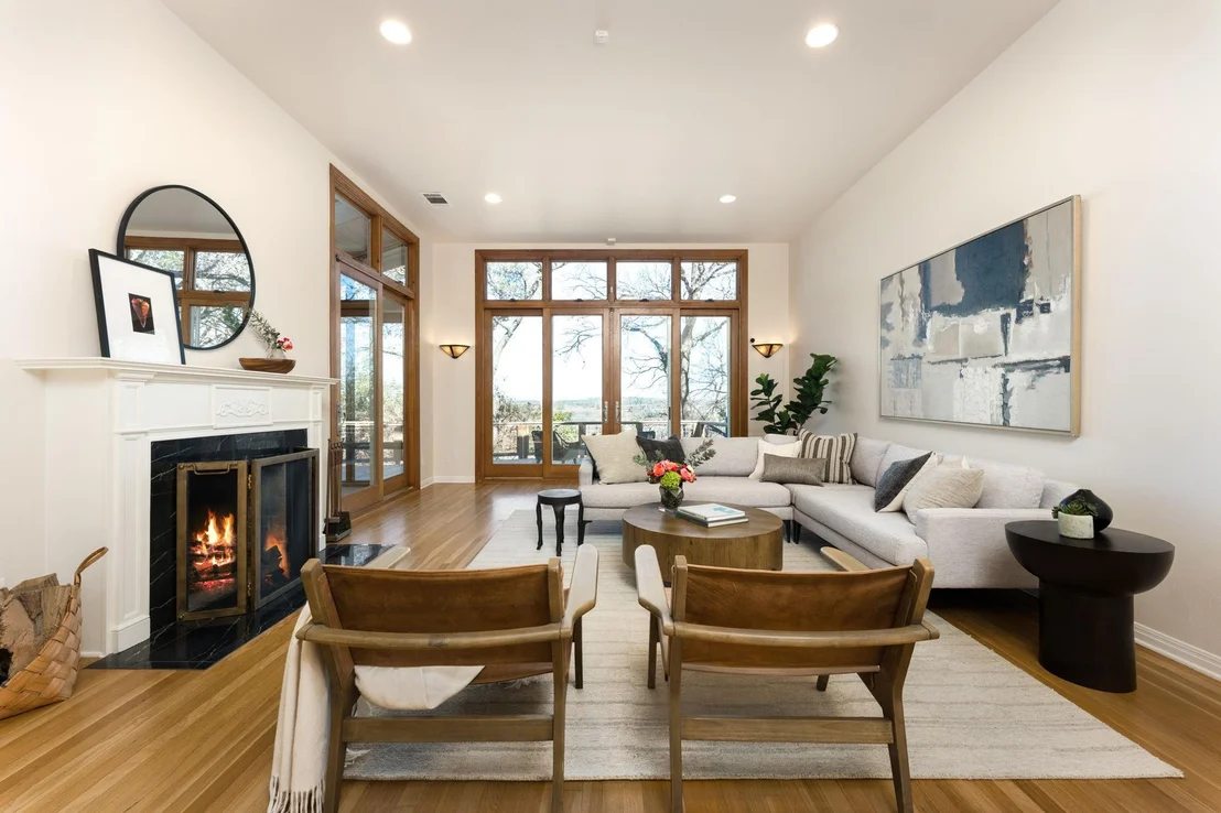 Photo of 902 Bluebonnet LN