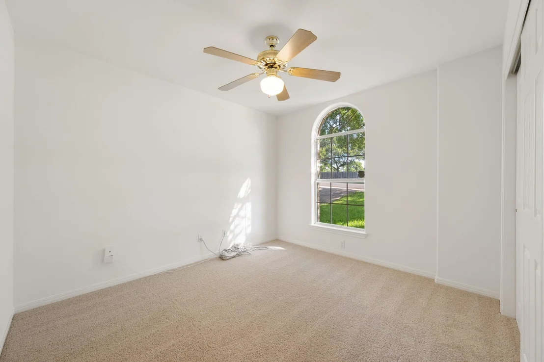 Photo of 1005 Briargate DR