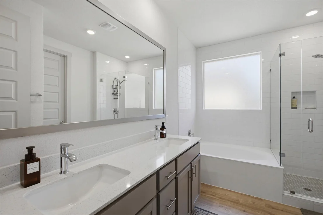Photo of 1636 Flying Horseshoe BND