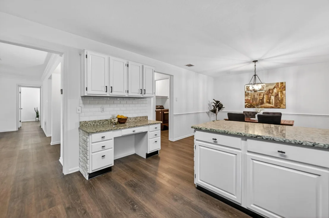 Photo of 1118 Oaklands DR