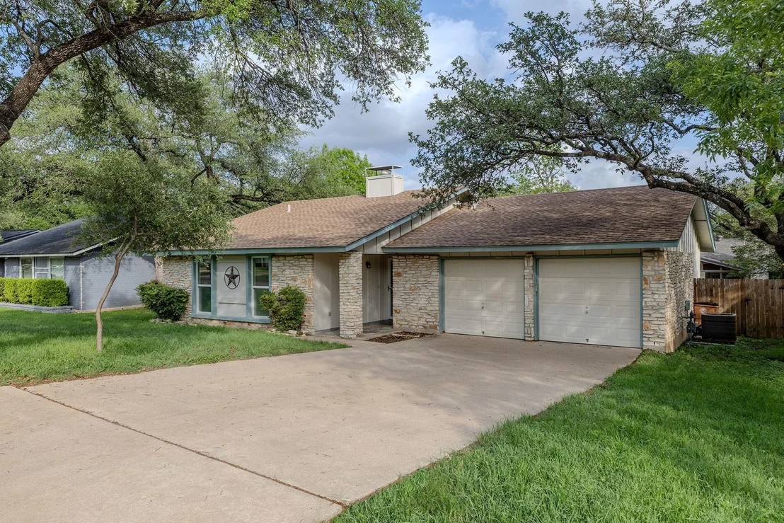 Photo of 11707 Shoshone DR