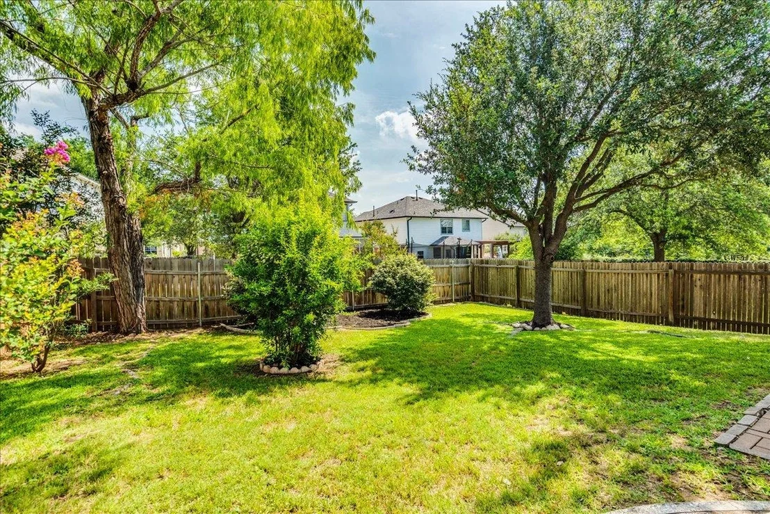 Photo of 2912 Lynnbrook DR