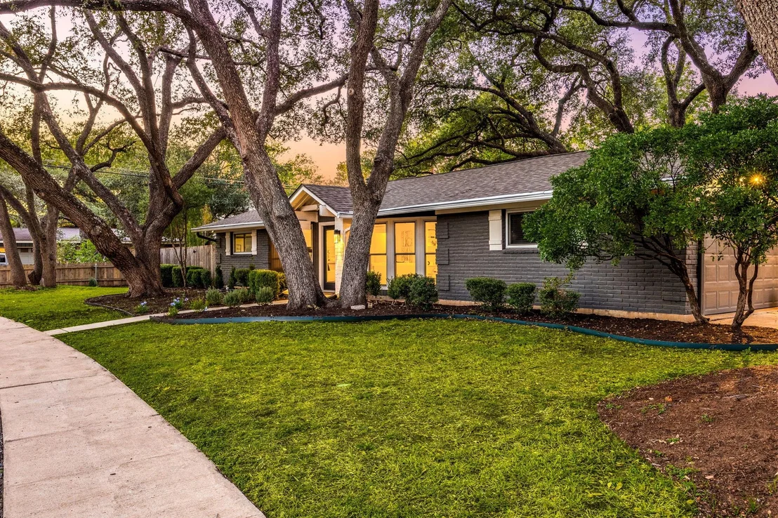 Photo of 3006 Carlisle DR