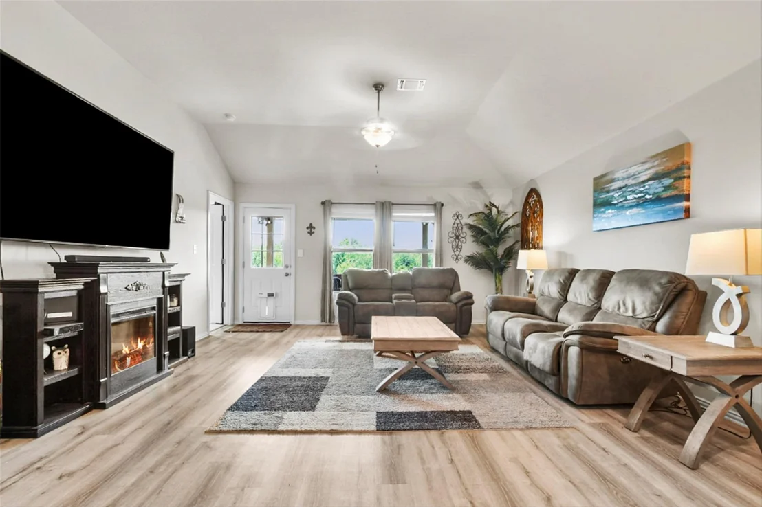 Photo of 320 Bright Star LN
