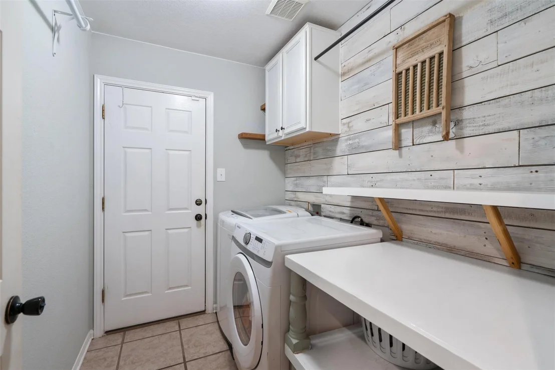 Photo of 117 Signal Hill DR