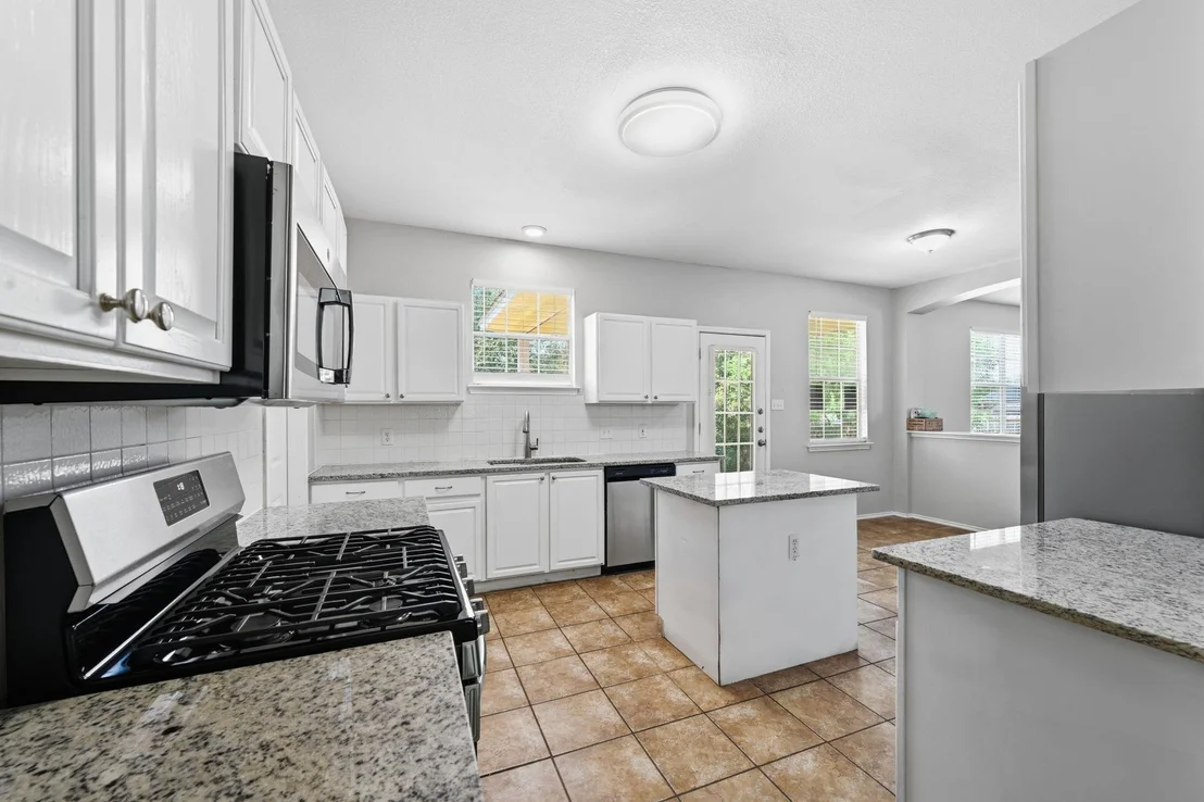 Photo of 1635 Abbey LN