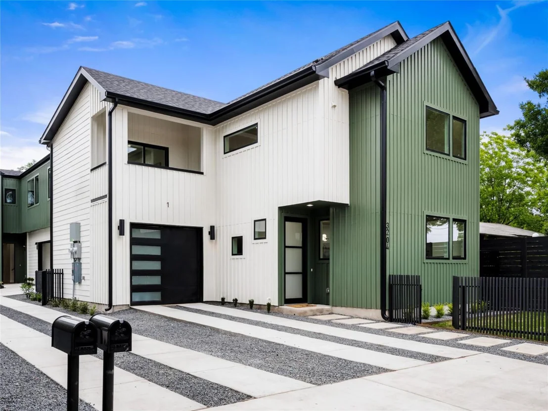 Photo of Unit 1 at 3204 Lyons RD