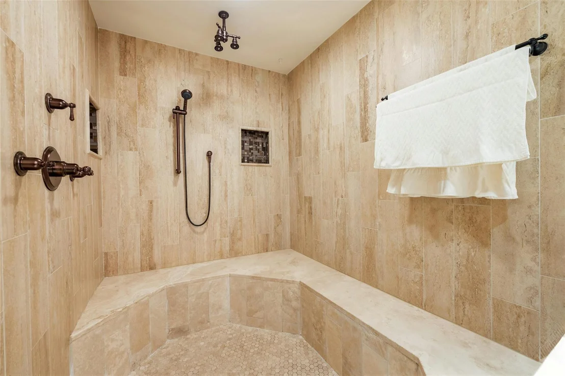Photo of 6108 Highlandale DR