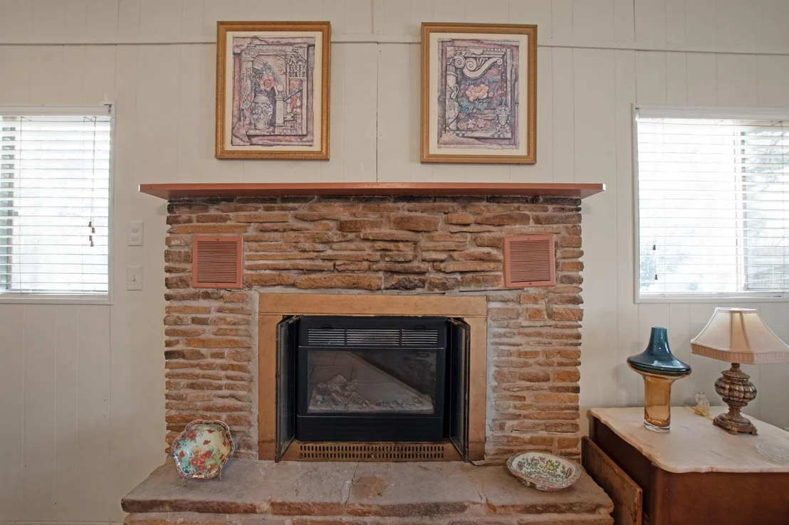 Photo of 502 N River Oaks DR
