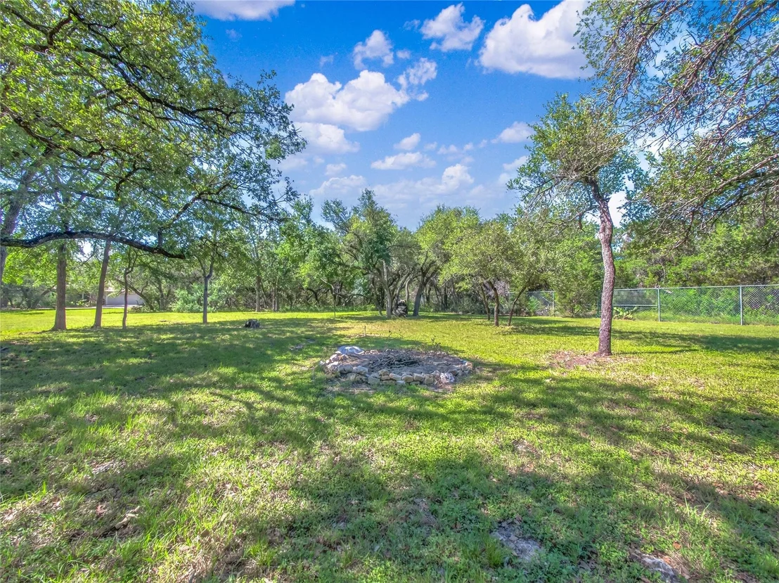 Photo of 613 Breakaway RD