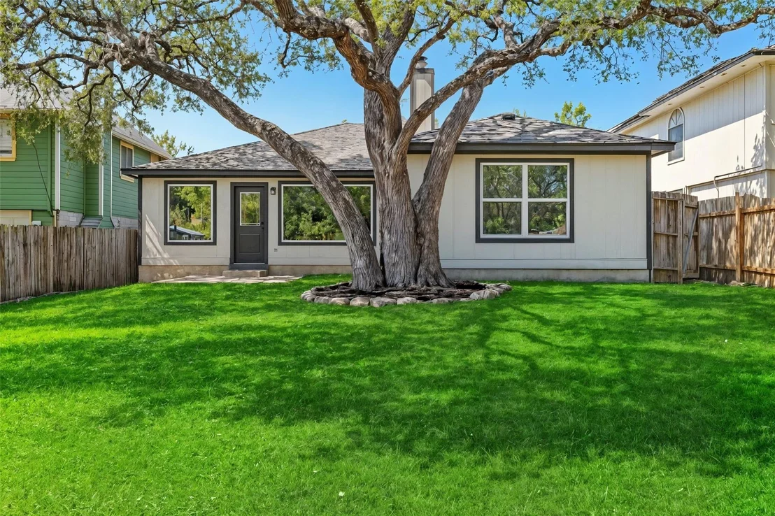 Photo of 10421 Cayuse CV