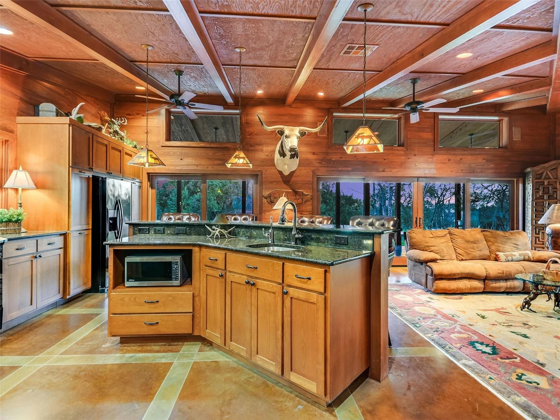 Photo of 10213 Circle DR
