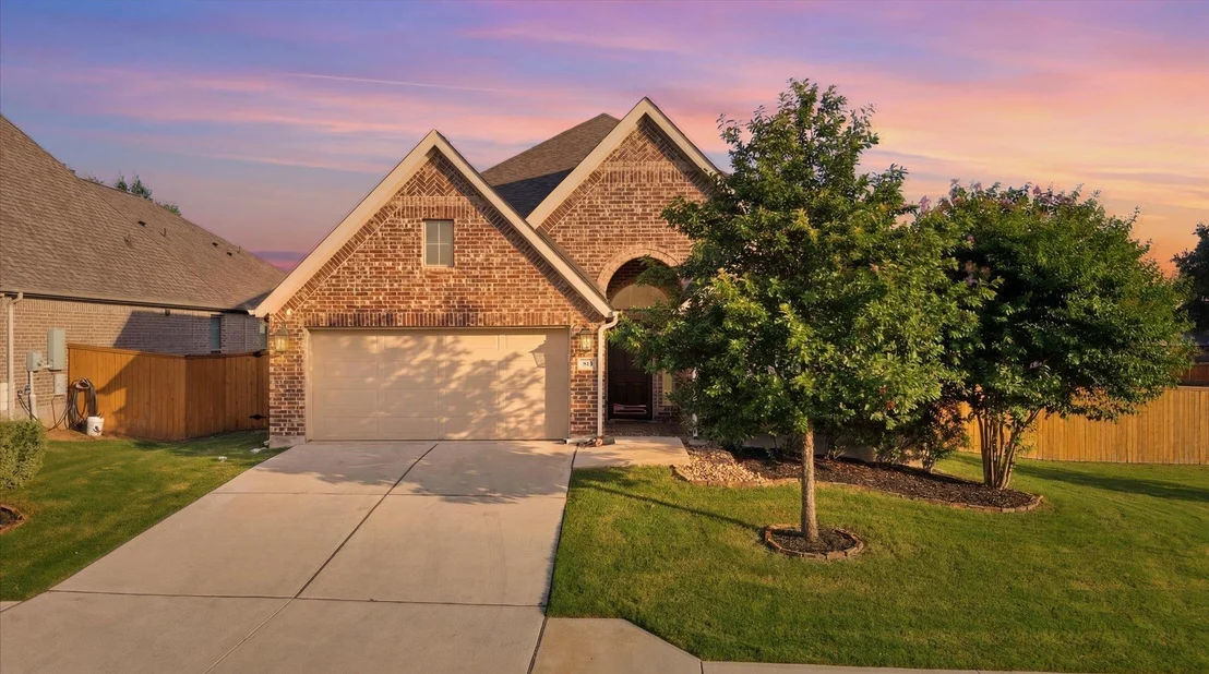 Photo of 813 Cedar Lake BLVD