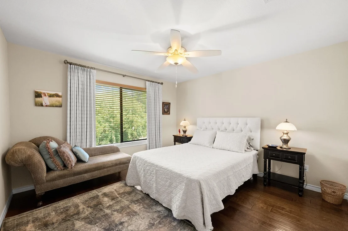 Photo of 412 Eagle