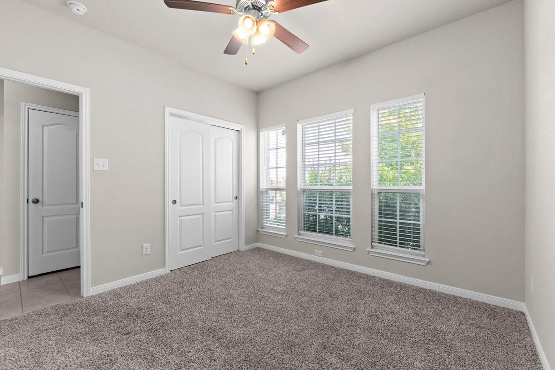 Photo of 6142 Fairburn CT