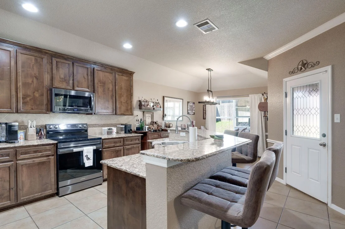 Photo of 2411 Scott DR
