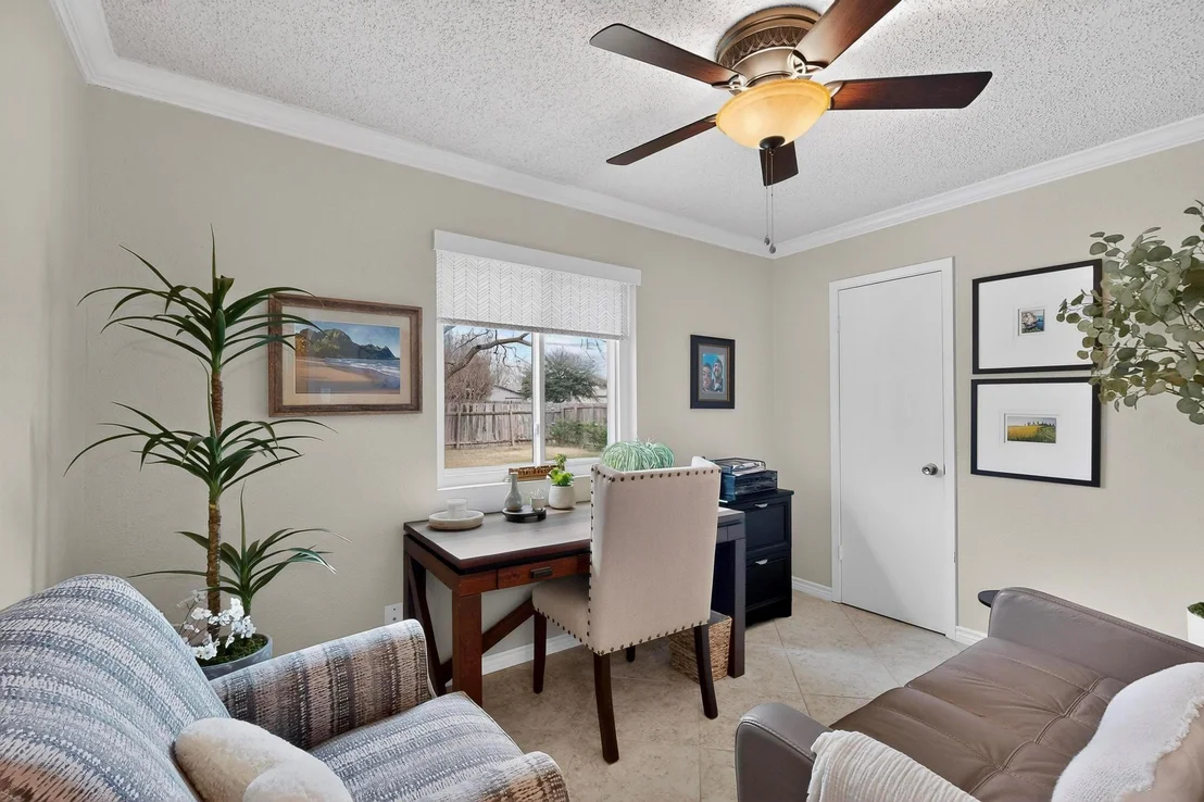 Photo of 1306 Lawnmont DR