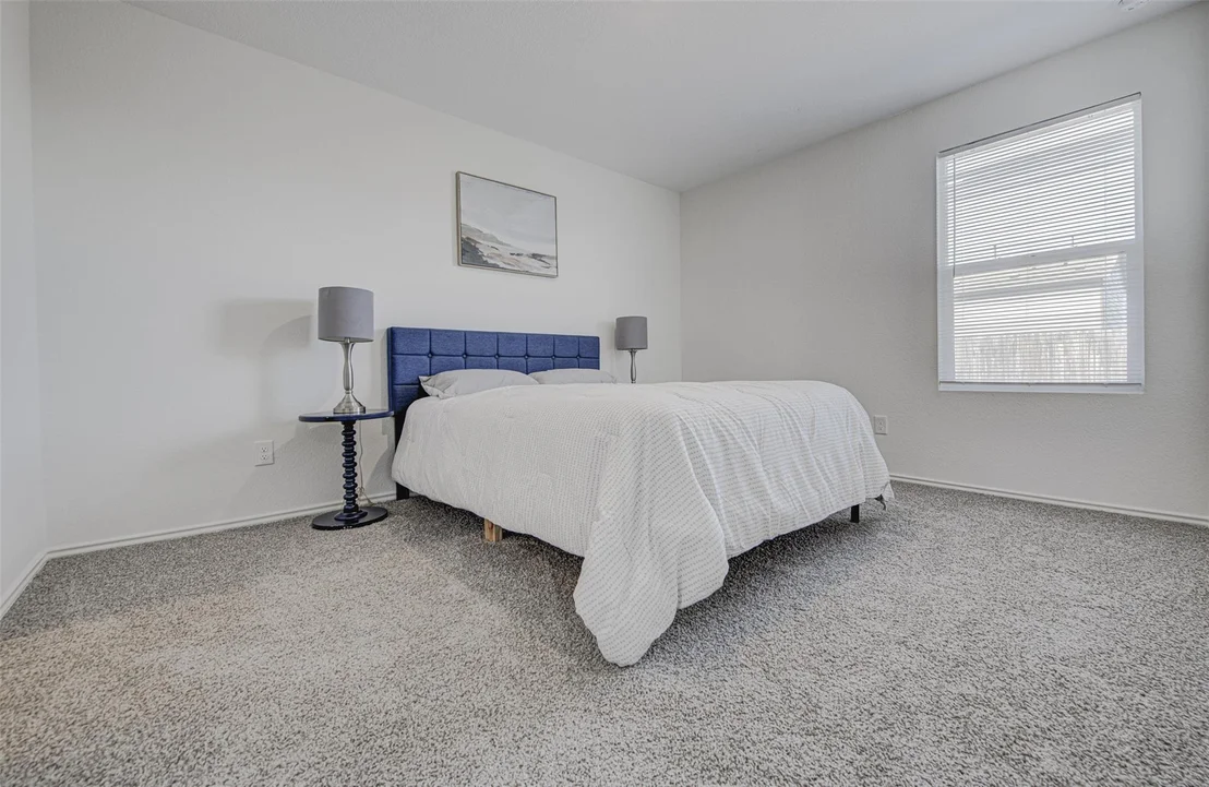 Photo of 517 Thunderstorm Ave