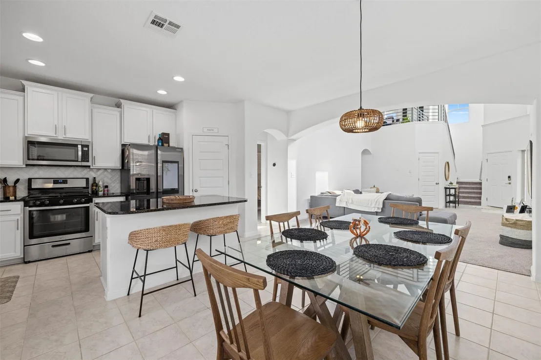 Photo of 424 Arrowhead Vine ST