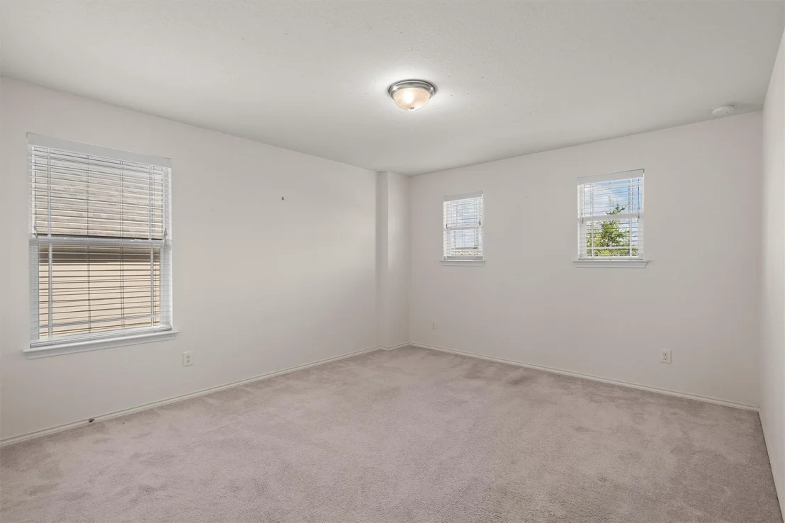 Photo of 310 White River DR