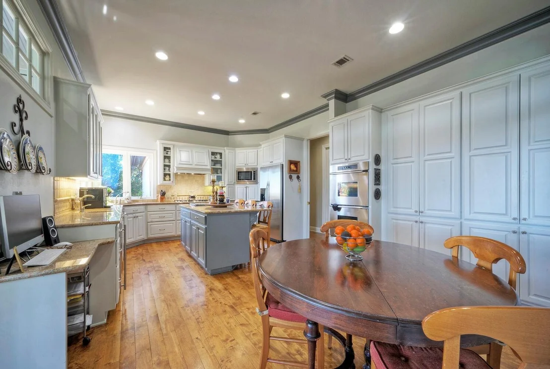 Photo of 9100 BELL MOUNTAIN DR