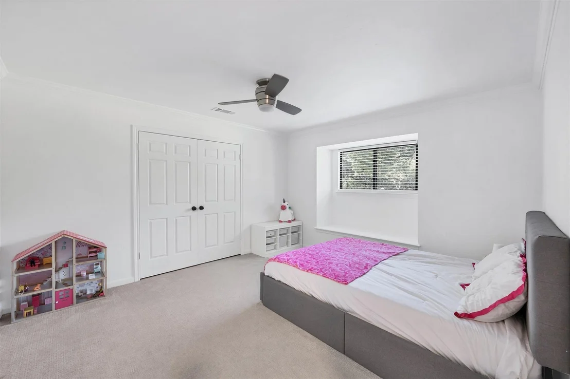 Photo of 3104 Oak Bend DR