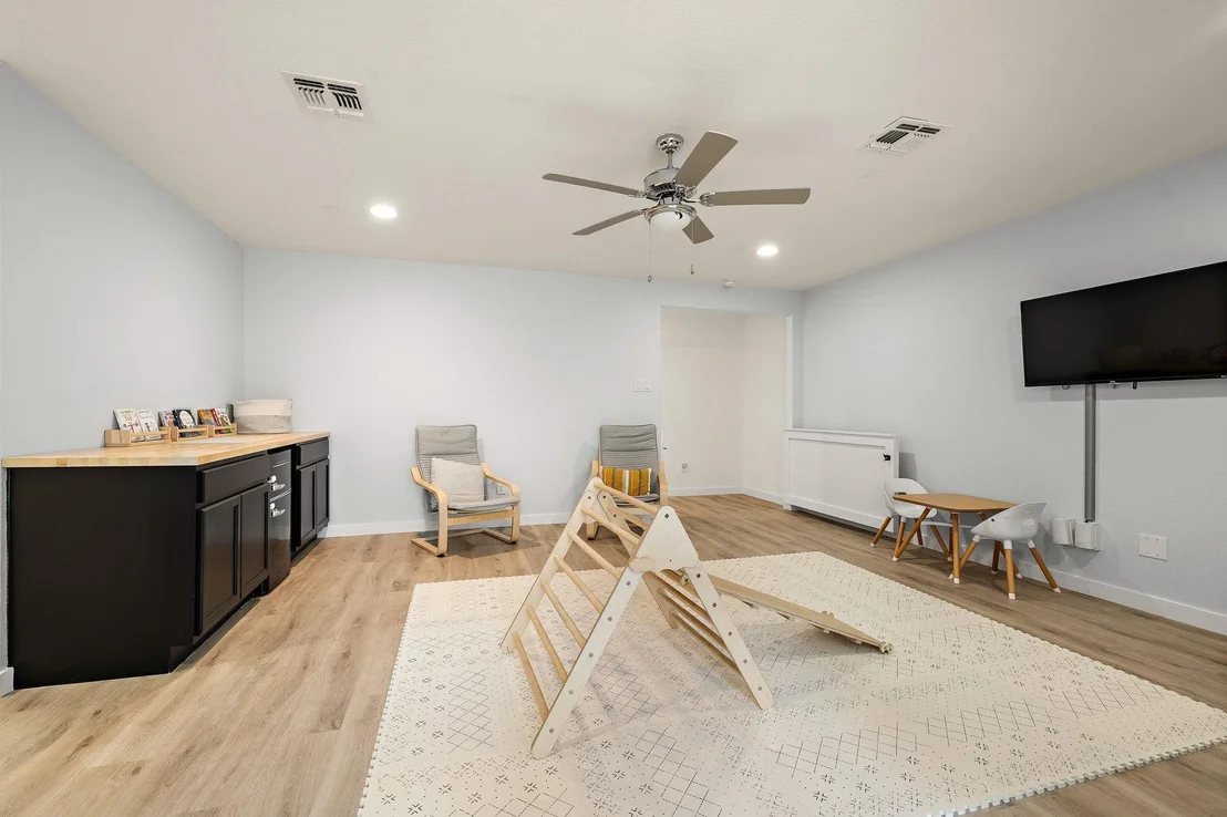 Photo of 5116 Anaheim Ave