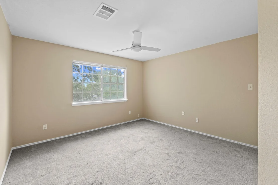 Photo of 8605 Axis DR